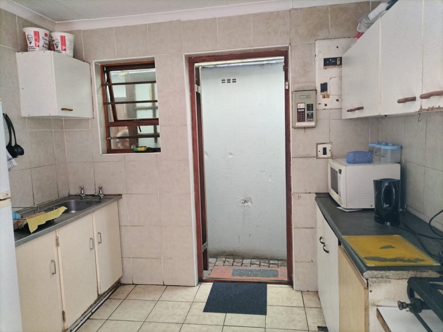 2 Bedroom Property for Sale in Strandfontein Village Western Cape